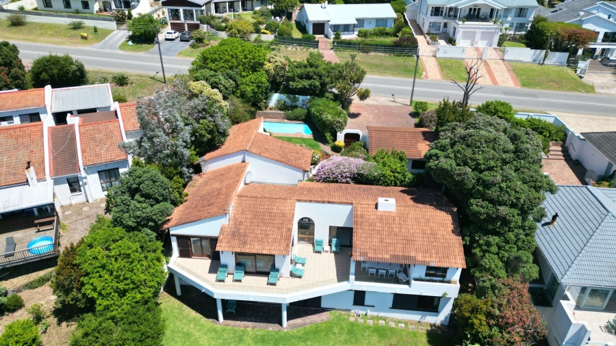 5 Bedroom Property for Sale in Lower Robberg Western Cape